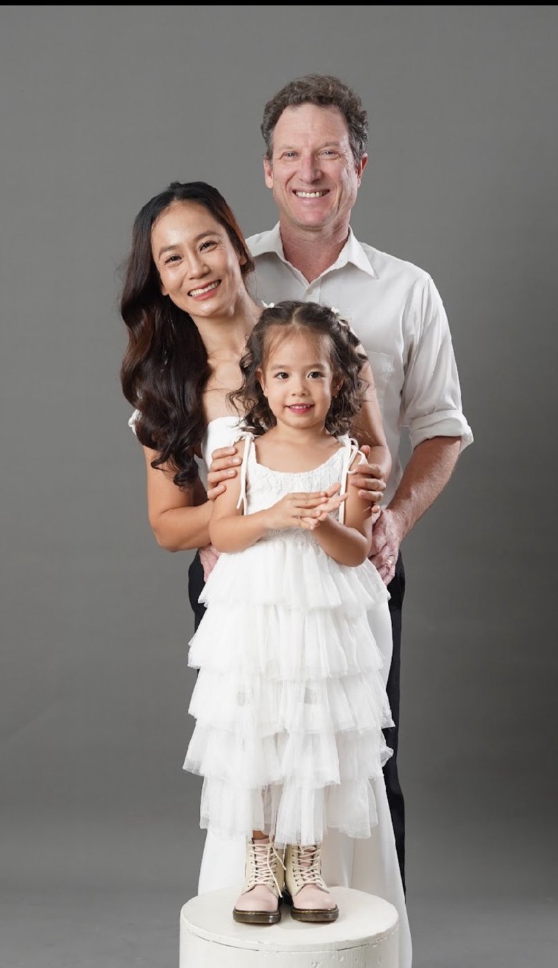 Charles Dinkel with family